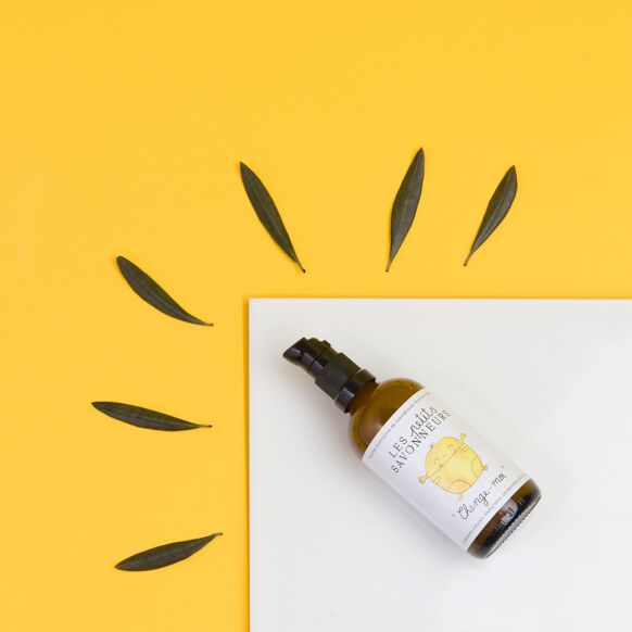 "Change - moi" : liniment bio nettoyant et démaquillant dès la naissance - Routinea
